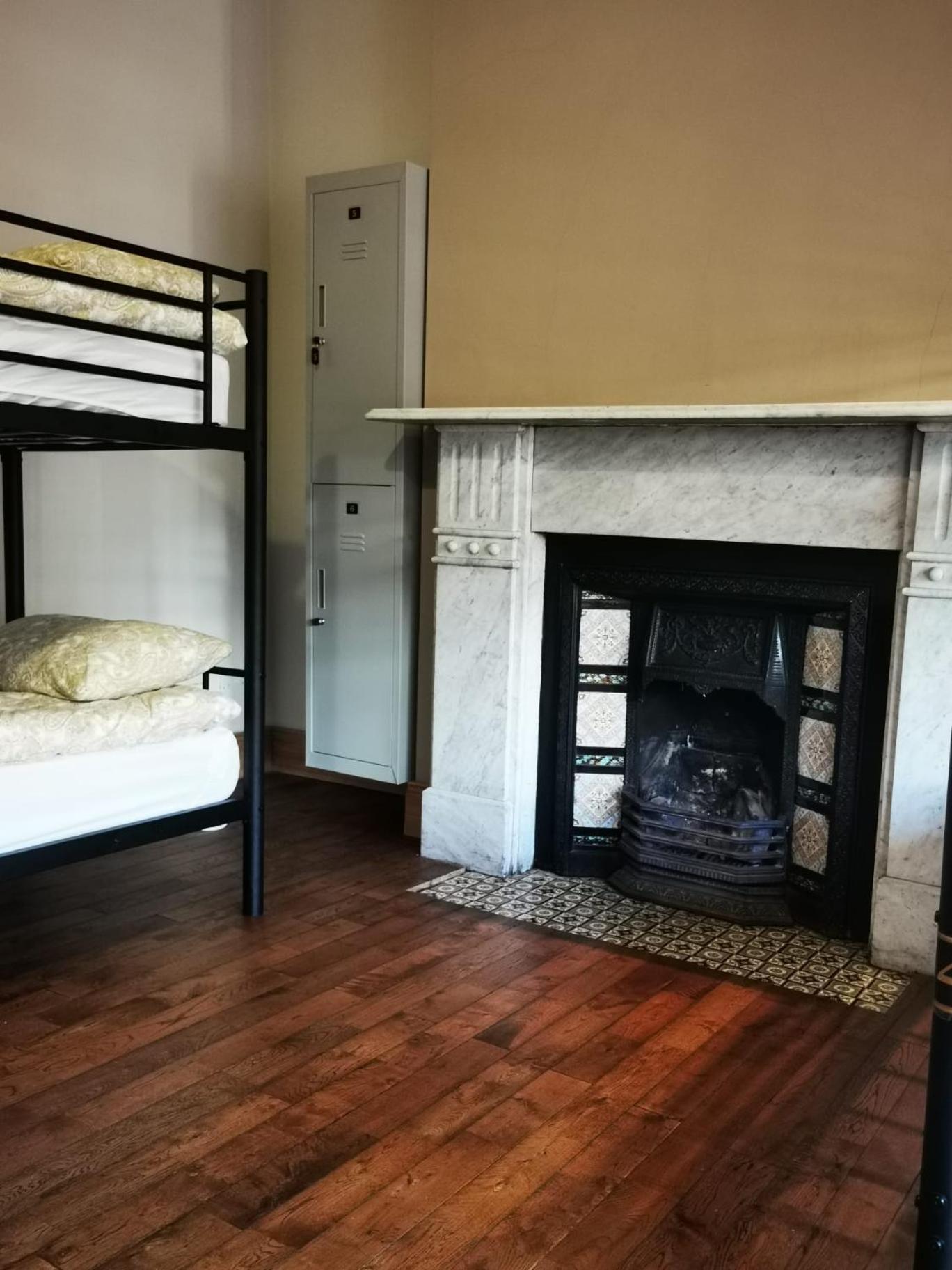 Gr8 Hostel At The Mount Belfast Extérieur photo